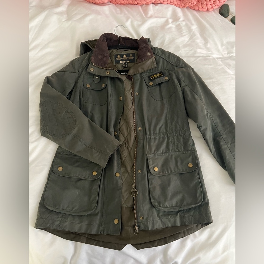Love this jacket!! It’s a little too small for me now. Great fall jacket!
